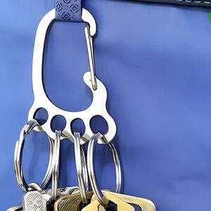 #751 - New - Keyring Foot Design SS